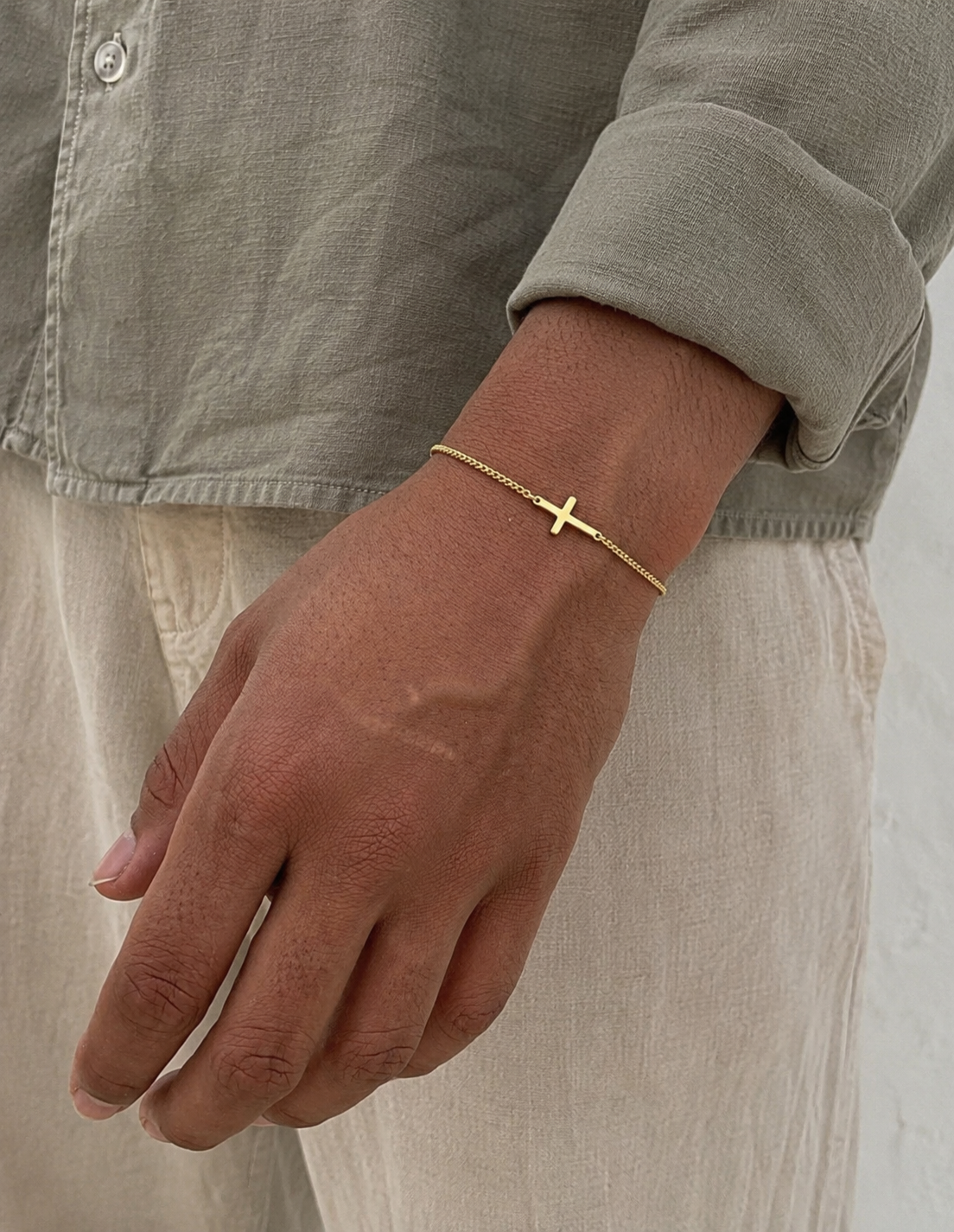 CROSS BRACELET | 18K GOLD